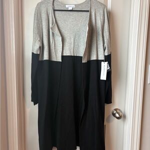 Liz Claiborne Gray and Black Cardigan